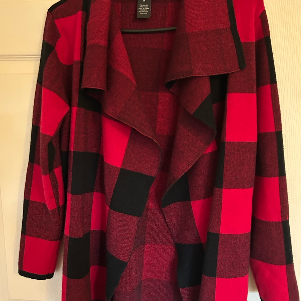 Women’s Grace Elements Red and Black Checkered Cardigan
